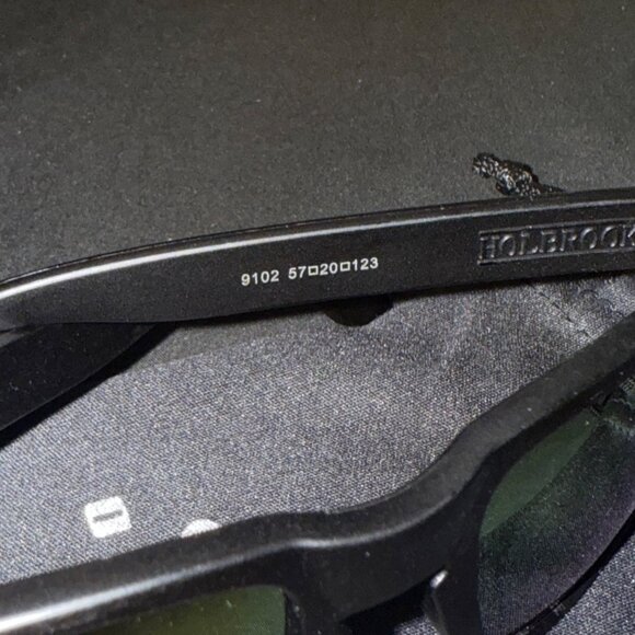 Oakley Holbrook Mens Sunglasses 9102 Gold Reflective Lenses - Picture 6 of 7